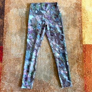 Lululemon Wunder Train High-Rise Tight 25”